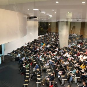 تدريسية-من-كلية-الطب-تشارك-في-مؤتمر-المختبرات-الاوربية-1