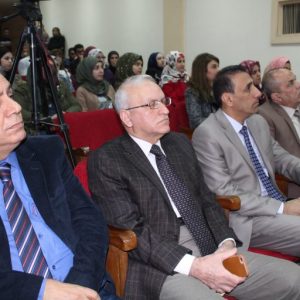 كلية-الصيدلة-تقيم-ندوة-علمية-عن-المكملات-الغذائية-5