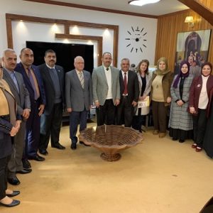 رئيس-جامعة-بغداد-يرأس-اجتماعاً-لمدراء-المراكز-البحثية-في-17