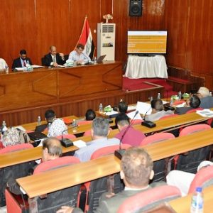 كلية-الادارة-والاقتصاد-تنظم-ورشة-عمل-عن-الاقتصاد-3