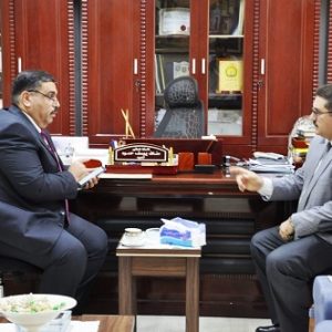مساعد-رئيس-الجامعة-للشؤون-العلمية-يتفقد-الامتحان-التنافسي-للمتقدمين-5