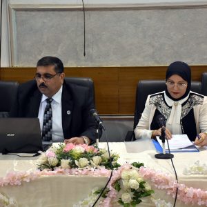 كلية-الآداب-تقيم-ورشة-عمل-عن-تطبيق-نظام-المقررات-الدراسية-في-اقسامها-1