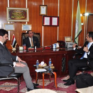 وفد-من-منظمة-الصليب-الاحمر-يزور-كلية-القانون-لبحث-افاق-التعاون-بين-الجانبين-1