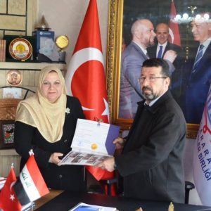 تدريسية-بكلية-الادارة-والاقتصاد-تشارك-بملتقى-اسطنبول-الثالث-2