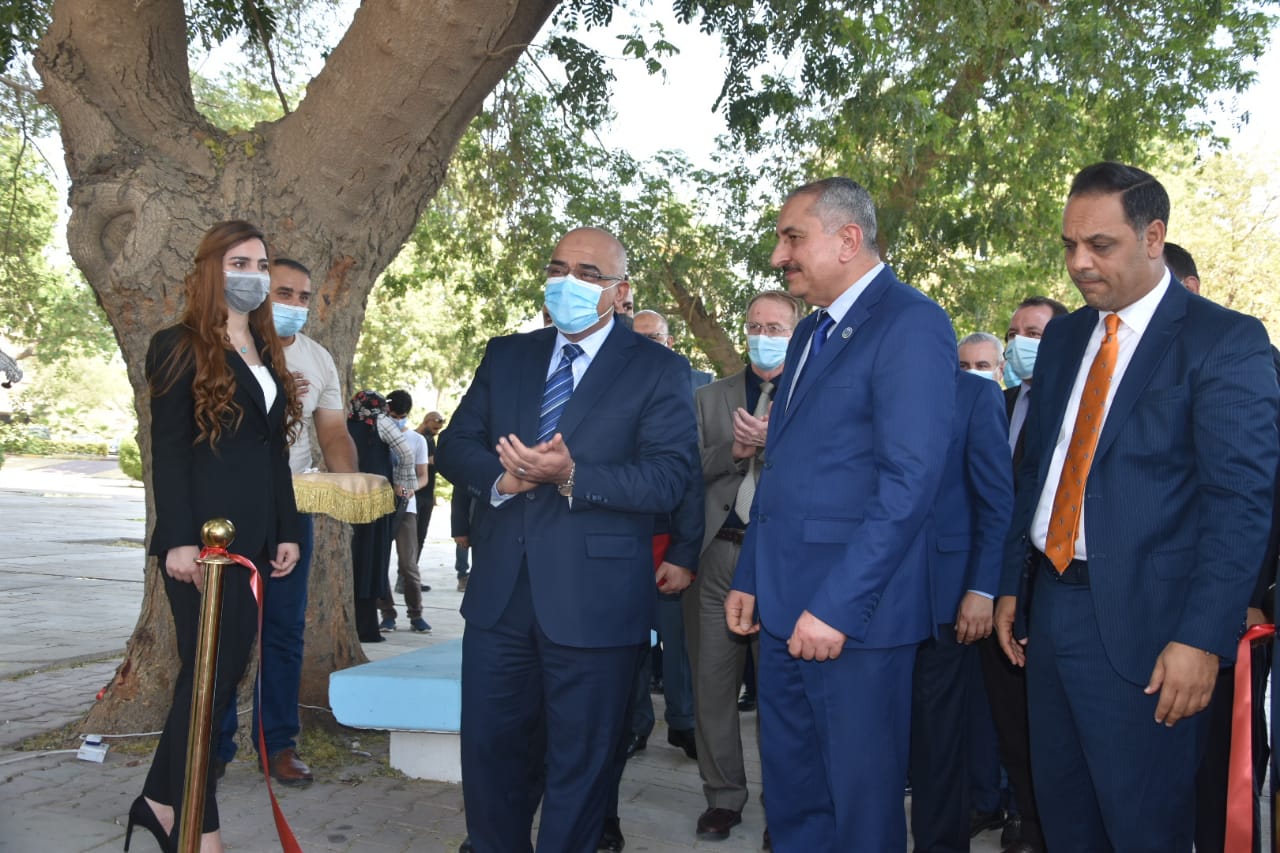 2AAC2C7E-8338-4FE8-8BE9-4C1F58392C5C