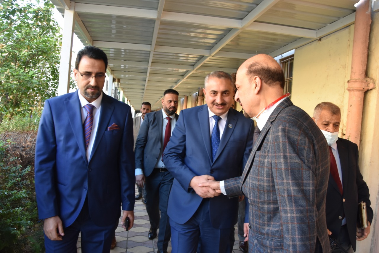 F1EDAFD6-57D1-44D4-98A4-8F618A5AB456