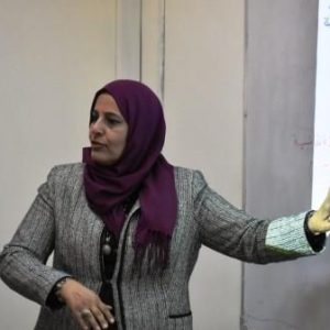 تدريسية-في-كلية-الاعلام-ضمن-قائمة-الـ-10-مؤلفين-الأكثر-