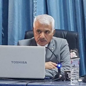 تدريسي-من-مركز-احياء-التراث-يلقي-محاضرة-في-جامعة-الزيتونة-بدولة-تونس