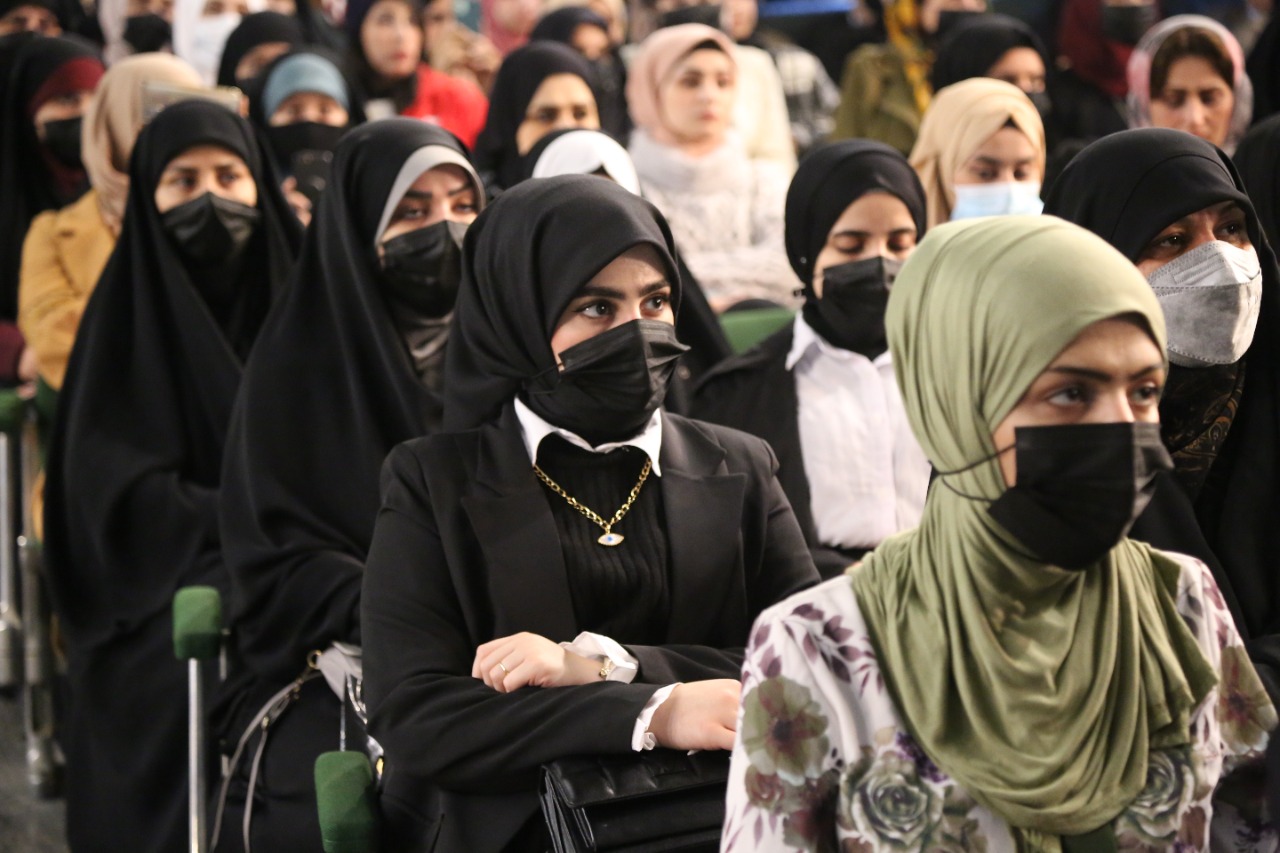 4B4876B6-DB30-40FB-866C-F79BE0D578EB