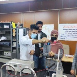 طلبة-كلية-العلوم-يتوصلون-الى-استحداث-ثلاث-تجارب-حديثة-متخصصة-بالتطبيقات-الصناعية2