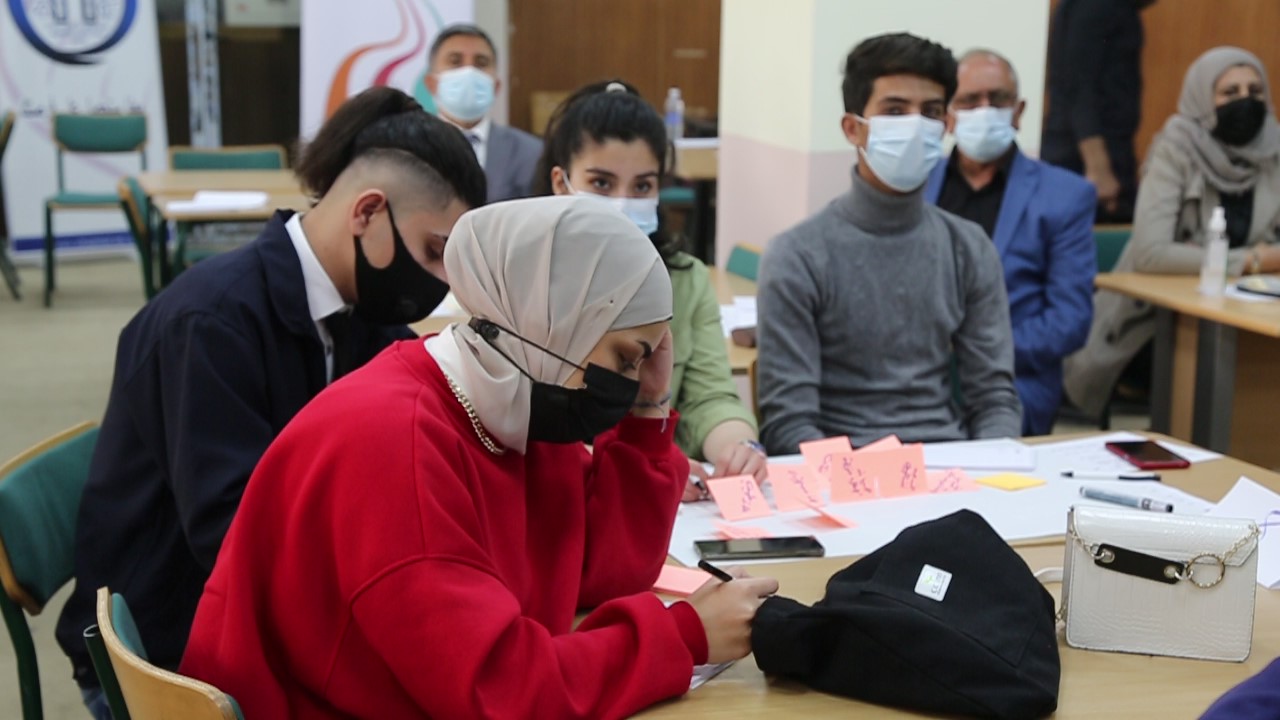 DB54FEEC-D1FA-428F-8A50-D0CF8C53B5FB