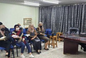 كلية-طب-الاسنان-تعقد-ورشة-عمل-حول-طريقة-الوصف-المظهري-1