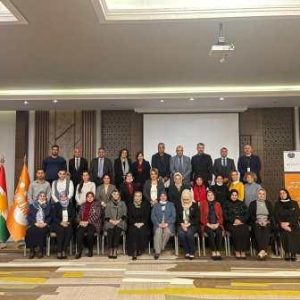مديرة-مركز-دراسات-المرأة-تشارك-في-ورشة-عمل-تطوير-الخطط-القطاعية-