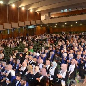 كلية-العلوم-تحتفل-بتخرج-طلبتها-بدورتها-الواحدة-والسبعين2