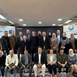 كلية-اللغات-تستضيف-وفداً-من-السفارة-الاسبانية-برفقة-مدرب-المنتخب-الوطني-العراقي-كاساس-4