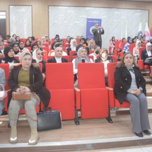 كلية-التربية-البدنية-للبنات-تستضيف-ورشة-توعوية-عن-الابتزاز-1