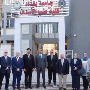 كلية-طب-الاسنان-تنظم-امتحان-جائزة-الابداع-والتميز-8