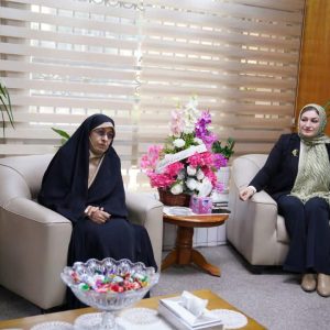 عـميدة-كـلية-الـتربية-للـبنات-تـستقبل-مُـستشارة-رئـيس-الـجمهورية-الايـرانية-الإسلامية-7