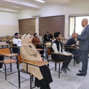 كلية-الاعلام-تنظم-حلقة-نقاشية-حول-دور-المرشد-الاكاديمي-2