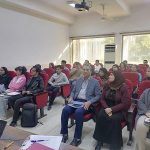 كلية-الاعلام-تنظم-ندوة-توعوية-حول-الحركات-والافكار-الدينية-المنحرفة-1