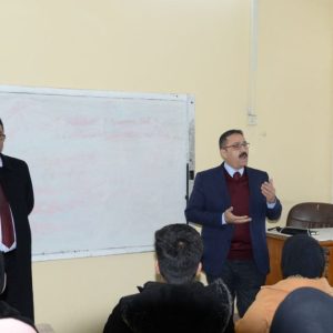 كلية-التربية-ابن-رشد-تقيم-ورشة-علمية-حول-الية-التطبيق-في-المدارس-6