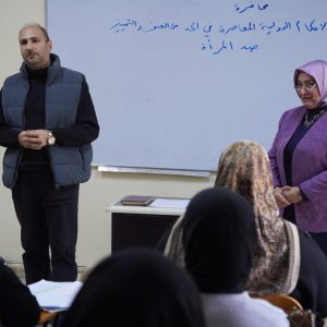 كلية-العلوم-الإسلامية-تنظم-ورشة-حول-دور-الأحكام-الدولية-المعاصرة-في-الحد-من-العنف-والتمييز-ضد-المرأة-1