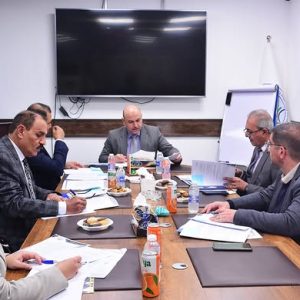 مساعد-رئيس-الجامعة-للشؤون-العلمية-يرأس-الاجتماع-العلمي-لمركز-التعليم-المستمر-1