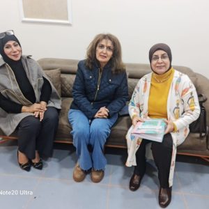 وفد-من-كلية-الإعلام-يزور-الأقسام-الداخلية-للبنات-في-مجمع-الجادرية-4