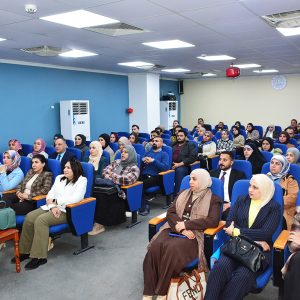 مركز-التعليم-المستمر-ينظم-ورشة-حول-قانون-انضباط-موظفي-الدولة-2