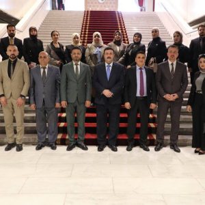 في-إطار-تعزيز-المعرفة-العملية-.-وفد-من-اساتذة-وطلبة-كلية-العلوم-السياسية-يزور-مجلس-النواب