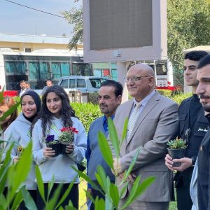 كلية-الإعلام-بجامعة-بغداد-تنظم-حملة-للتشجير-دعماً-للتنمية-المستدامة-1
