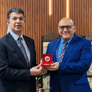 كلية-الاعلام-تستقبل-رئيس-شبكة-الاعلام-العراقي