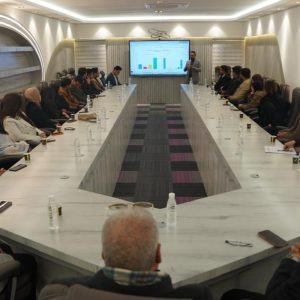 كلية-الاعلام-تنظم-زيارة-الى-مركز-البيانات-الرقمية-للامانة-العامة-للمجلس-الوزراء-1 (1)