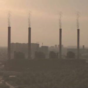 كلية-الاعلام-تطلق-فيلم-درامي-يفضح-الاختناق-البيئي-في-بغداد-ويدعو-للتحرك-العاجل