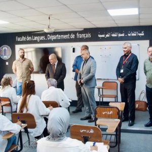 مساعد-رئيس-جامعة-بغداد-يتفقد-سير-العمليه-الامتحانية-للدراسات-الاولية-في-كلية-اللغات3