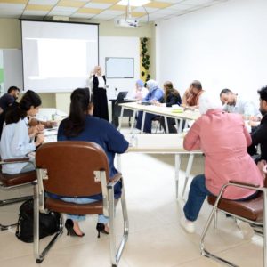 انطلاق-أولى-الدورات-التدريبية-لمبادرة-ريادة-في-المركز-المعتمد-بكلية-