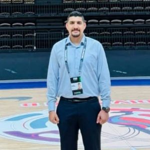 تدريسي-في-كلية-التربية-البدنية-وعلوم-الرياضة-يُمثل-العراق-في-ورشة-عمل-حول-مدير-مباريات-كرة-السلة