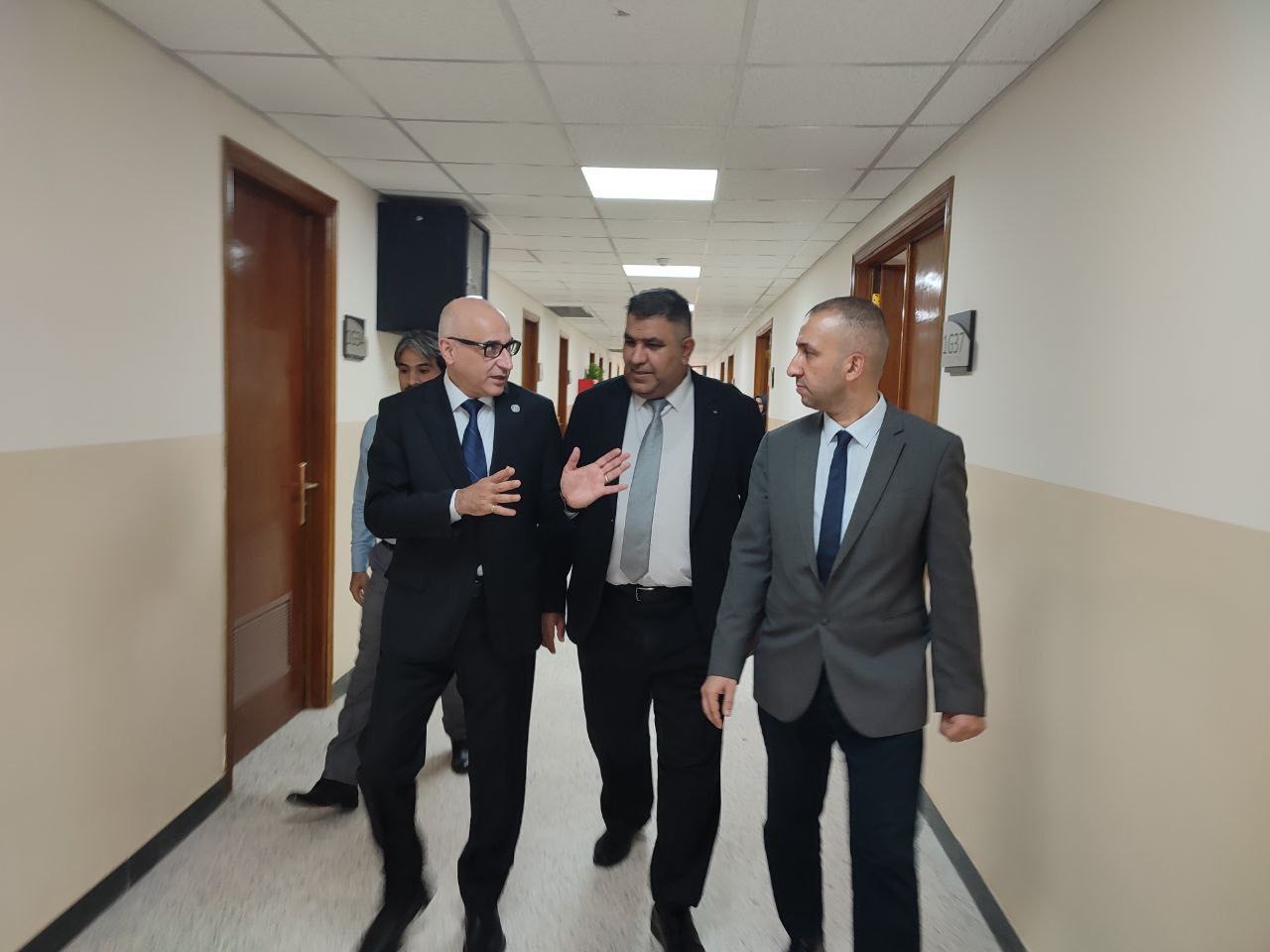 President of University of Baghdad Visits College of Artificial Intelligence and Chairs Its Council Meeting002