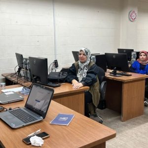 Computer Center Organizes Workshop on Using LinkedIn Platform